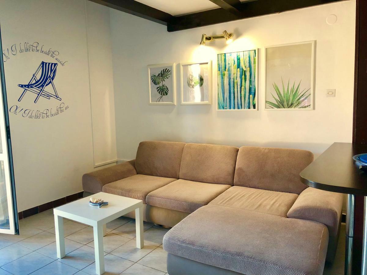 Apartment Mira Novalja Dış mekan fotoğraf